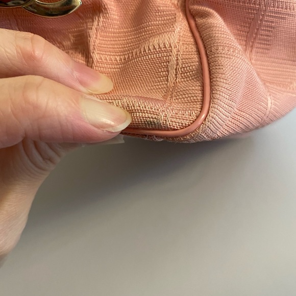 Authentic Chanel pink purse with cc logos - Picture 14 of 16